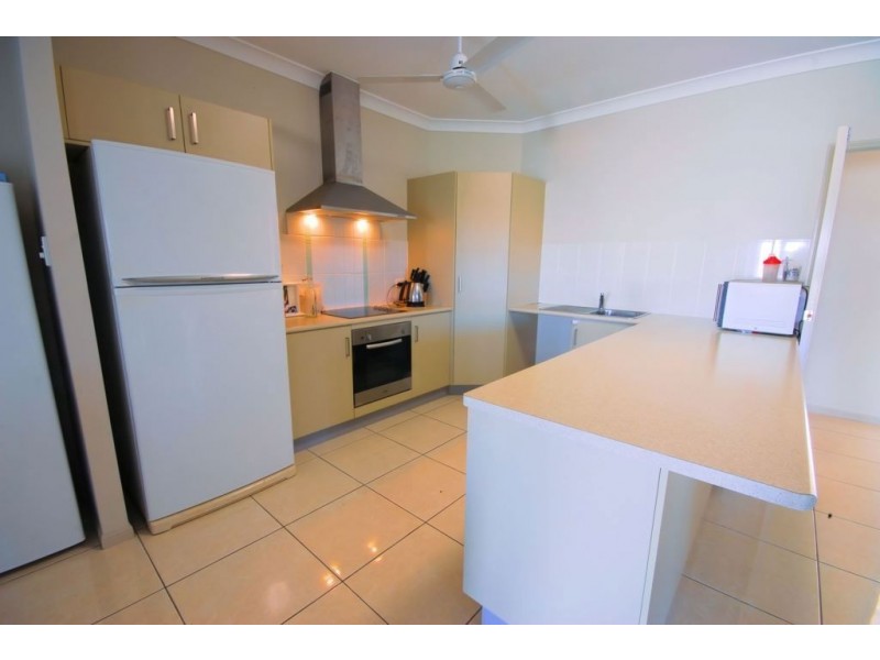 146 Daintree Drive, Bushland Beach QLD 4818