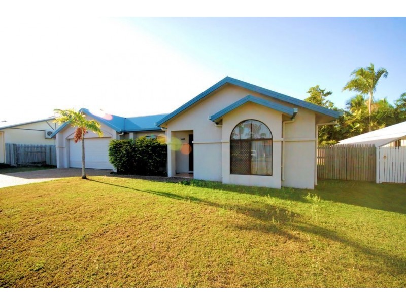 12 Mendi Drive, Bushland Beach QLD 4818