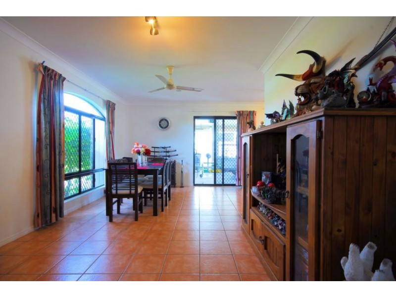 12 Mendi Drive, Bushland Beach QLD 4818