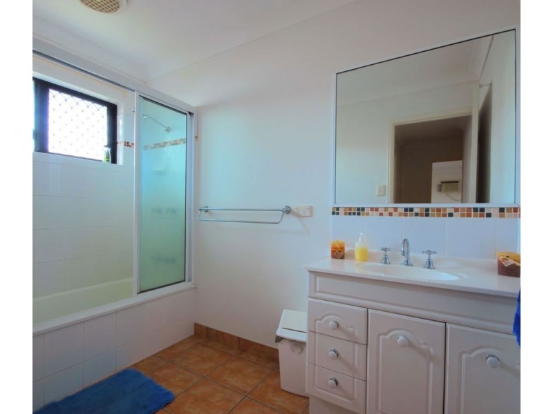 12 Mendi Drive, Bushland Beach QLD 4818