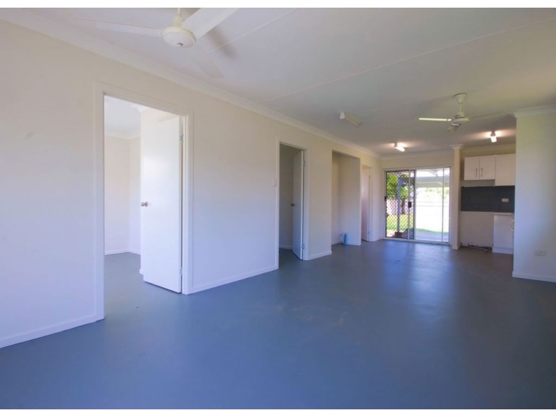 2 Justin Street, Balgal Beach QLD 4816