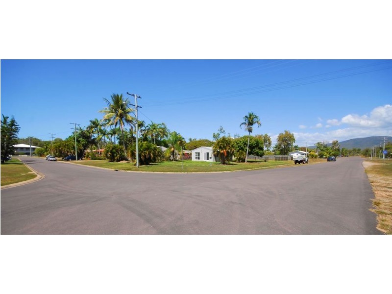 2 Justin Street, Balgal Beach QLD 4816