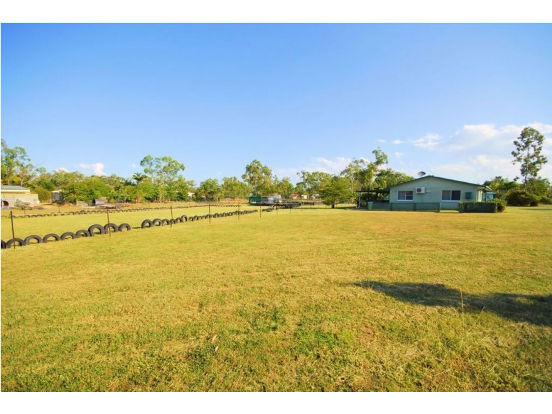 24 Cali Court, Mount Low QLD 4818