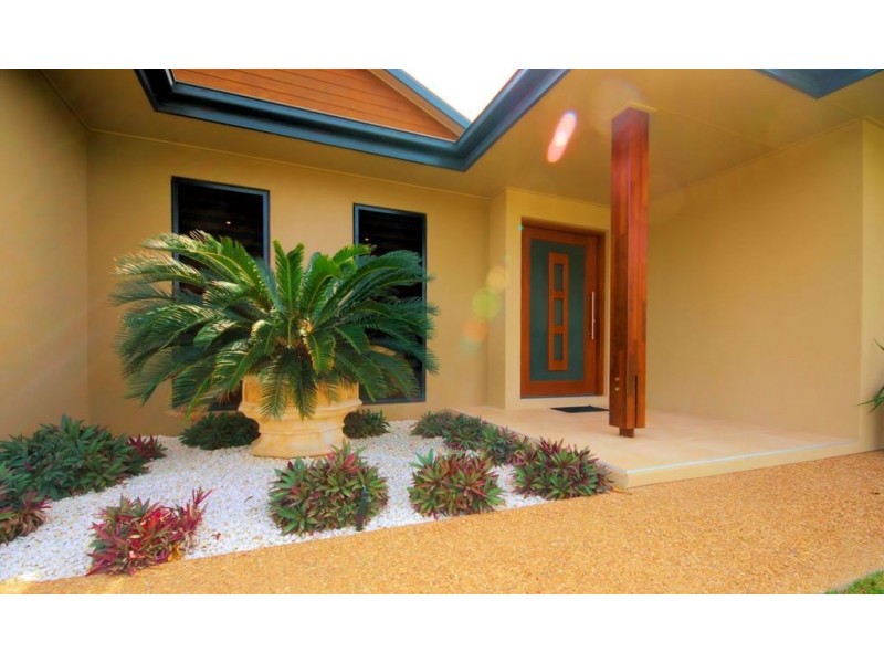 3 Currawinya Court, Bushland Beach QLD 4818