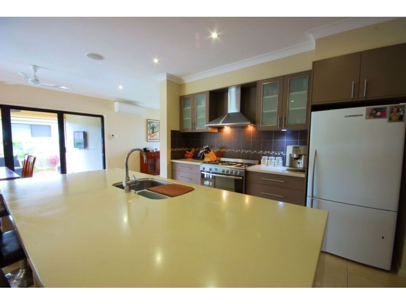 3 Currawinya Court, Bushland Beach QLD 4818