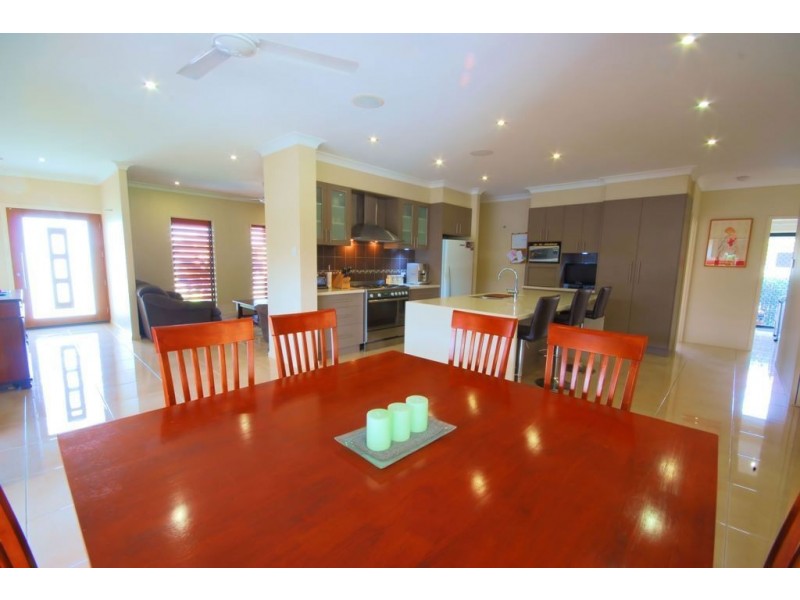 3 Currawinya Court, Bushland Beach QLD 4818