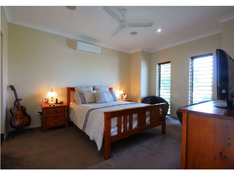 3 Currawinya Court, Bushland Beach QLD 4818