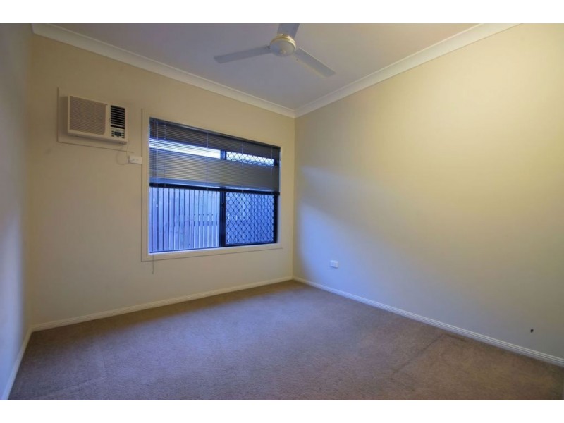 20 Eshelby Street, Bushland Beach QLD 4818