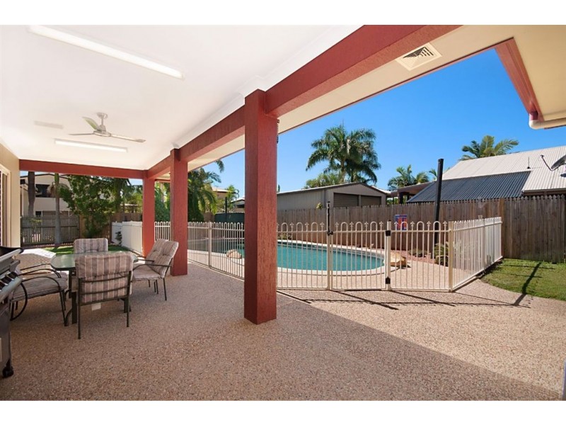 22 Pacific Avenue, Bushland Beach QLD 4818