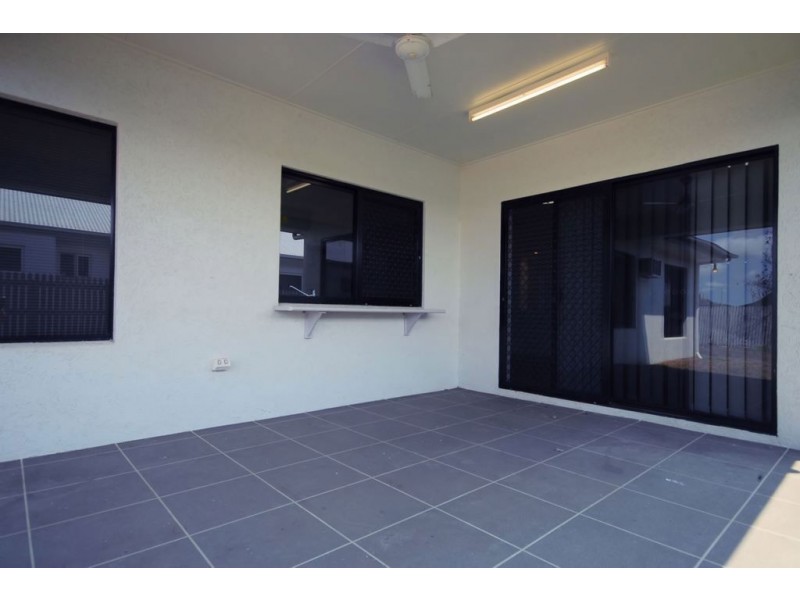 143 Daintree Drive, Bushland Beach QLD 4818