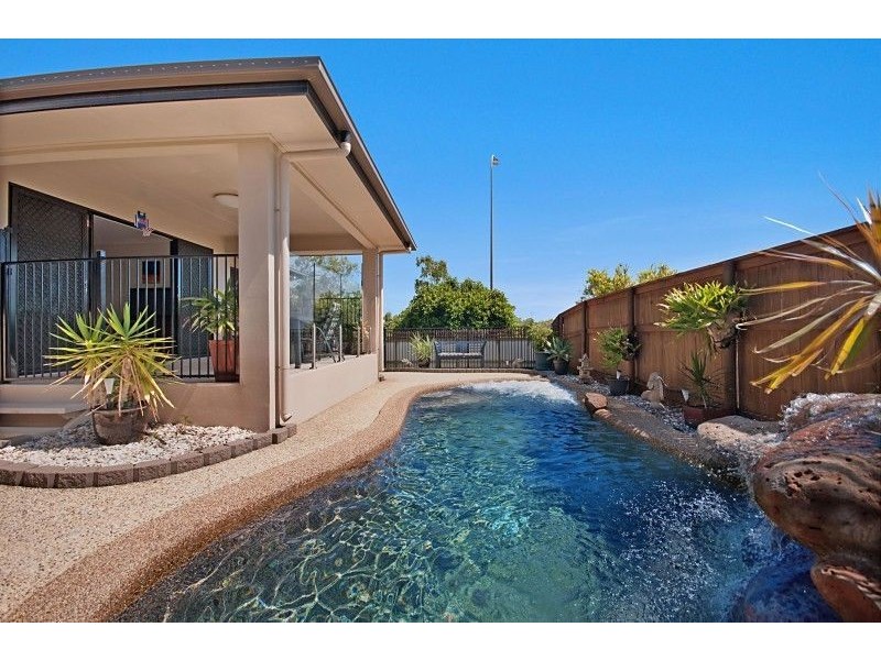 105 Shutehaven Circuit, Bushland Beach QLD 4818