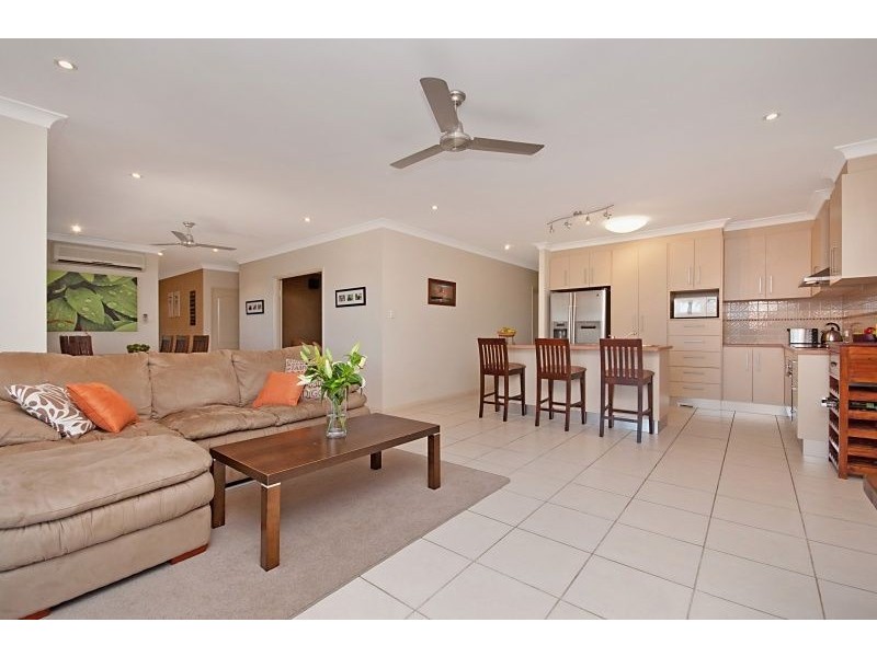 105 Shutehaven Circuit, Bushland Beach QLD 4818