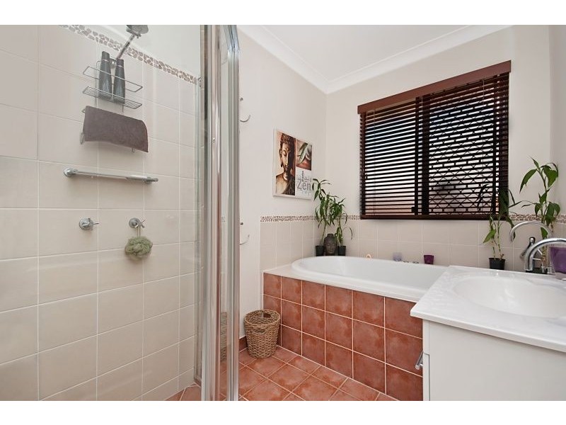 105 Shutehaven Circuit, Bushland Beach QLD 4818