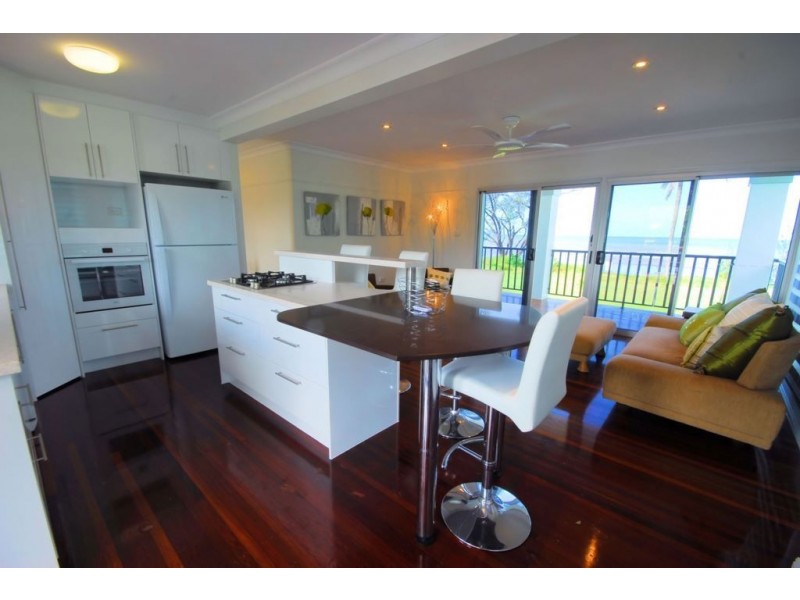 22 Reef Street, Saunders Beach QLD 4818
