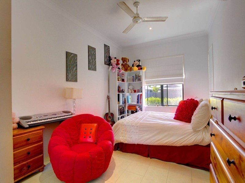 42 Donostia Crescent, Bushland Beach QLD 4818