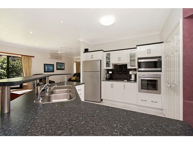 25 Mostyn Crescent, Bushland Beach QLD 4818