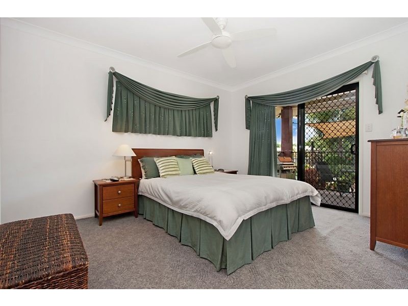 25 Mostyn Crescent, Bushland Beach QLD 4818