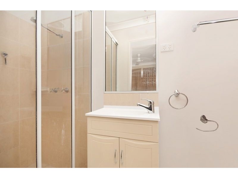 42 Daintree Drive, Bushland Beach QLD 4818