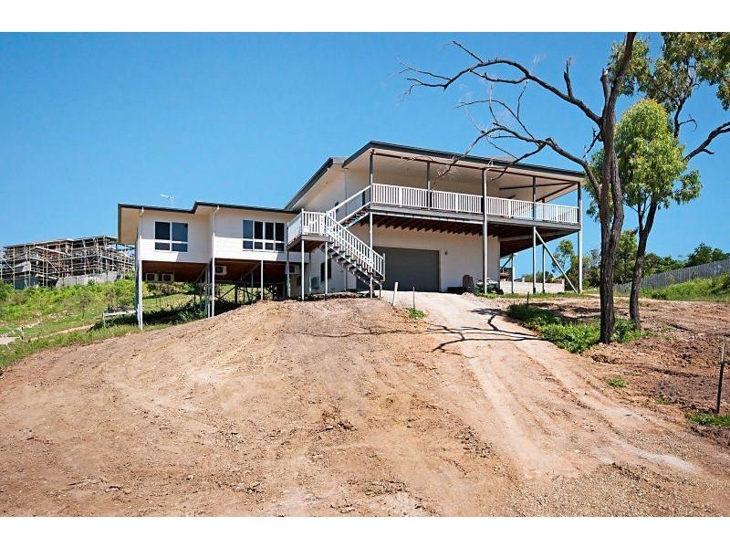 24 Minstrel Court, Bushland Beach QLD 4818