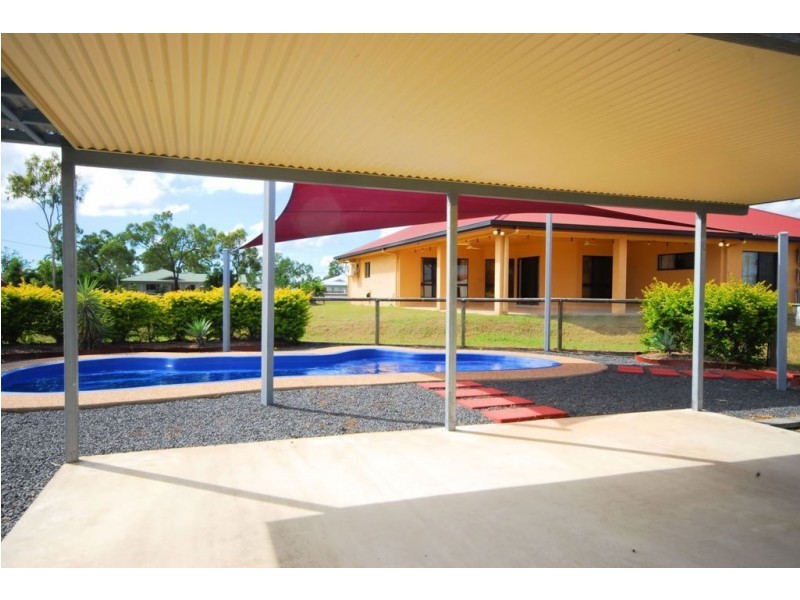 3 Stenhouse Court, Mount Low QLD 4818