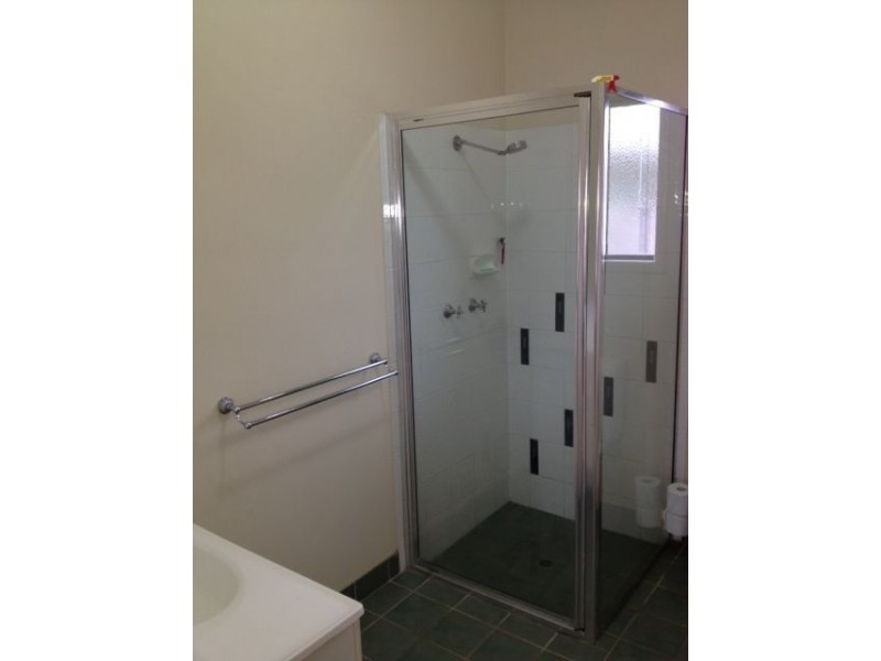 28 Seabrook circuit, Bushland Beach QLD 4818