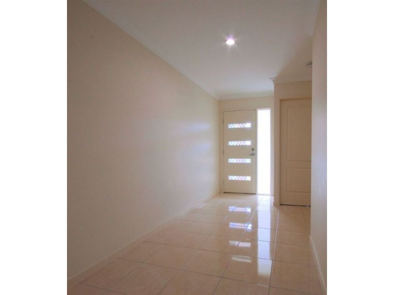 48 Beach Oak Drive, Mount Low QLD 4818