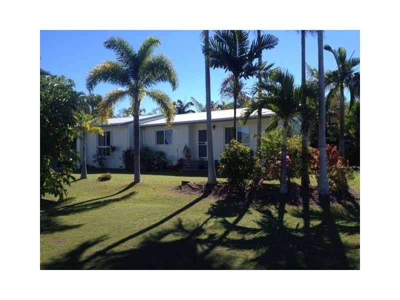 242 Balgal Beach Road, Balgal Beach QLD 4816