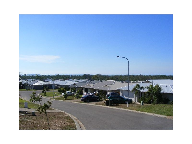 8 Platypus Street, Bushland Beach QLD 4818