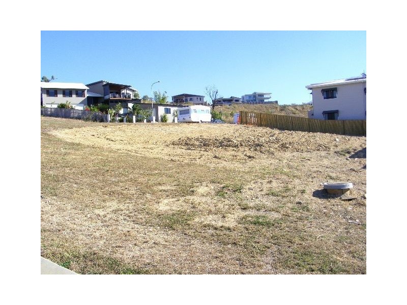 8 Platypus Street, Bushland Beach QLD 4818