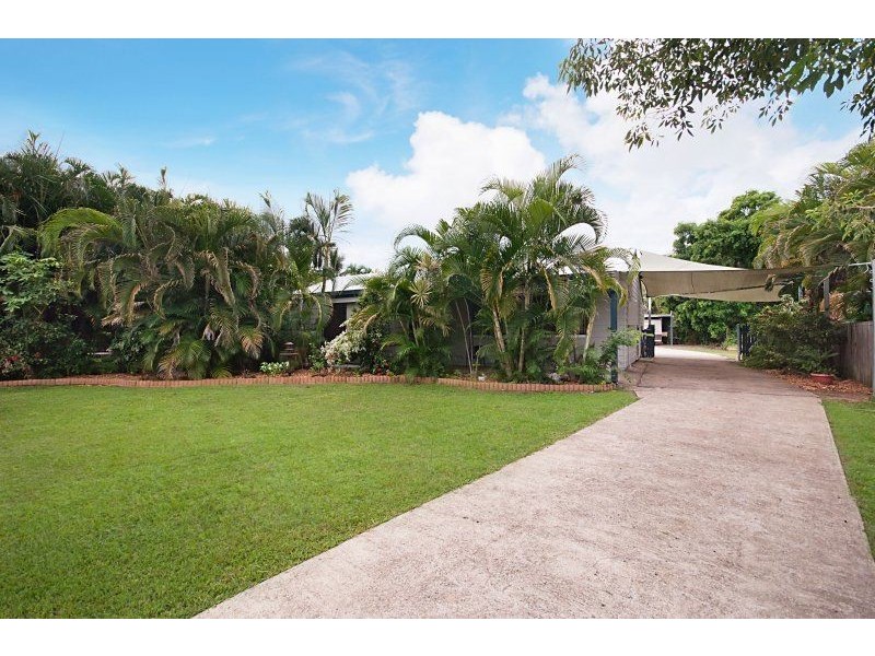 4 Gum Court, Bushland Beach QLD 4818