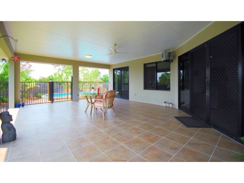 29 Dungurra Place, Bushland Beach QLD 4818