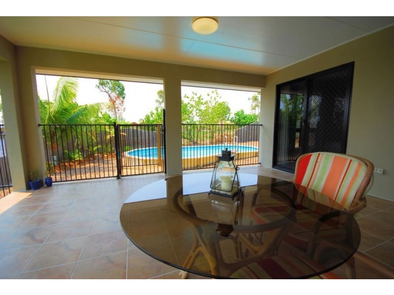 29 Dungurra Place, Bushland Beach QLD 4818