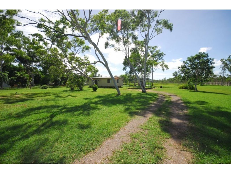 167 Mount Low Parkway, Mount Low QLD 4818