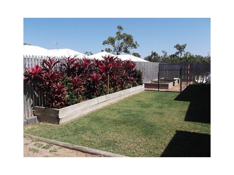 12 Mt Jagged Street, Deeragun QLD 4818