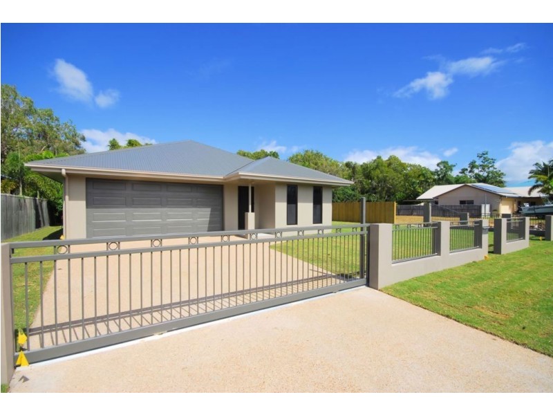 40 Pacific Ave, Bushland Beach QLD 4818