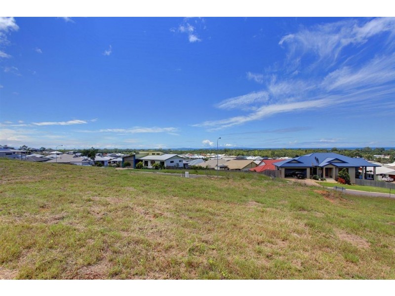 35 Shutehaven Circuit, Bushland Beach QLD 4818