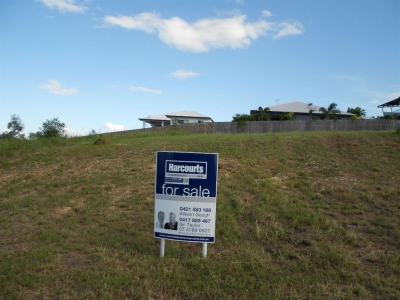 35 Shutehaven Circuit, Bushland Beach QLD 4818