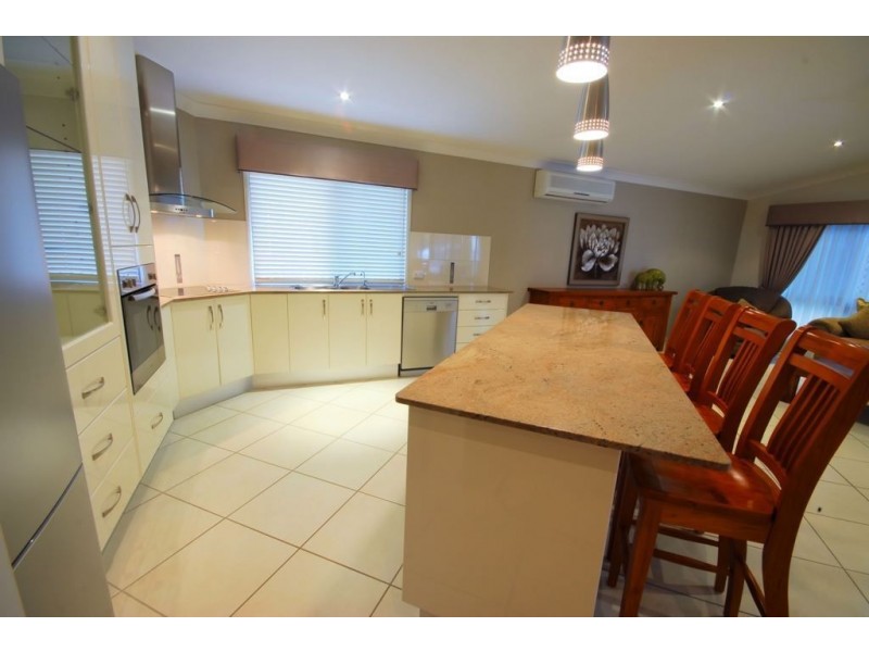 35 Mendi Drive, Bushland Beach QLD 4818