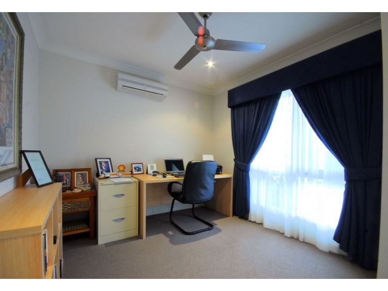 35 Mendi Drive, Bushland Beach QLD 4818