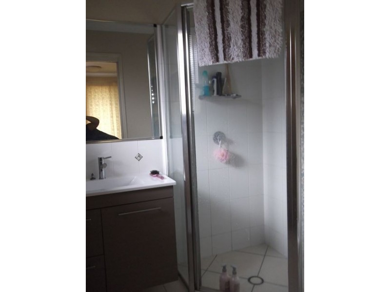 27 Anchorage Cct, Bushland Beach QLD 4818