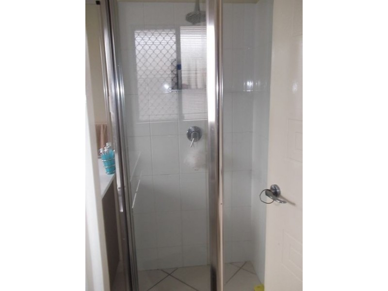 27 Anchorage Cct, Bushland Beach QLD 4818