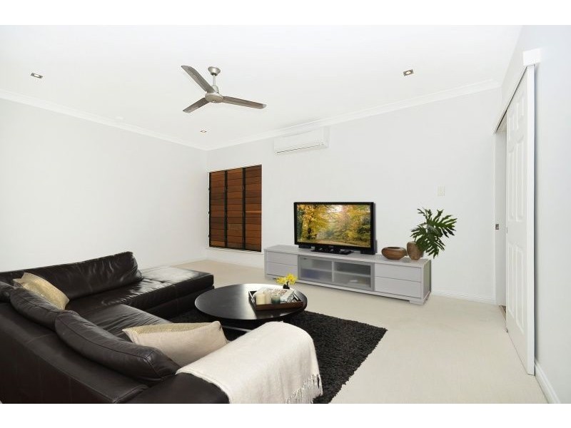 22 Shutehaven Circuit, Bushland Beach QLD 4818