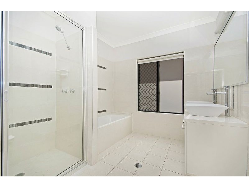 22 Shutehaven Circuit, Bushland Beach QLD 4818