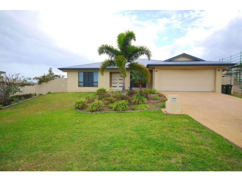 7 Genesta Court, Bushland Beach QLD 4818