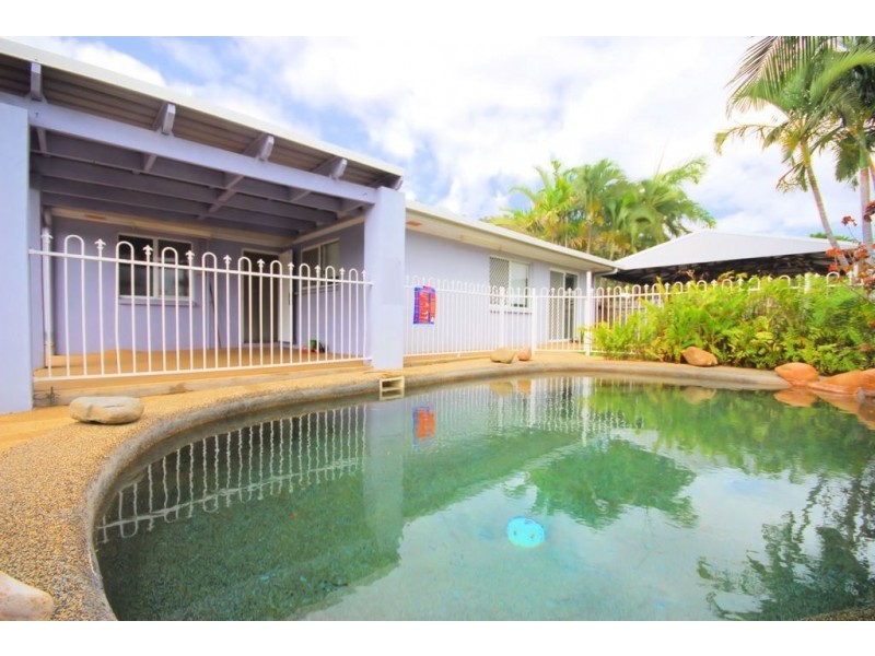 111 Hastings Street, Mount Louisa QLD 4814