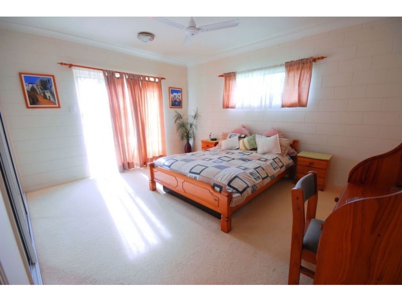 6 Augusta Drive, Balgal Beach QLD 4816