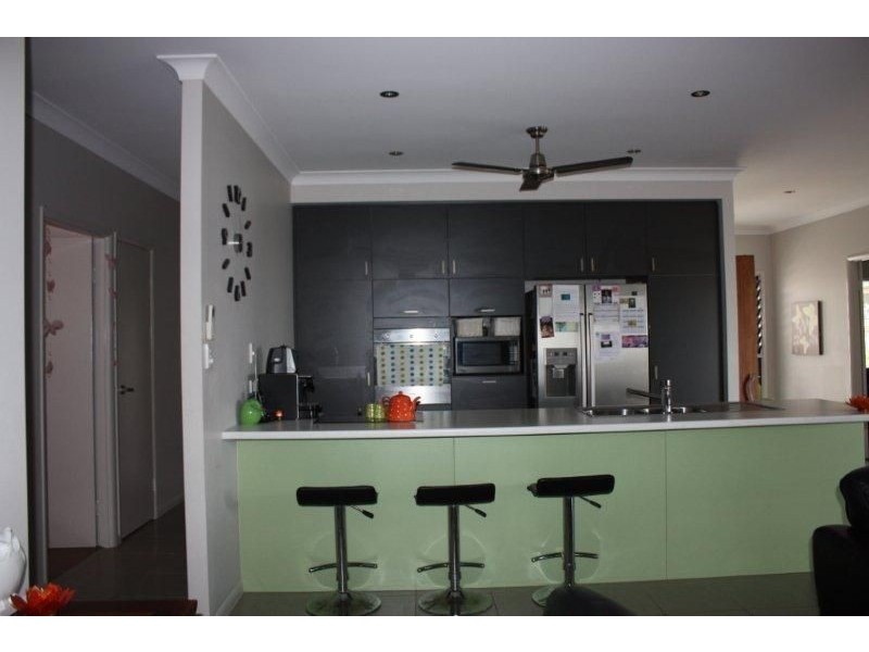 5 Deedes Crescent, Bushland Beach QLD 4818