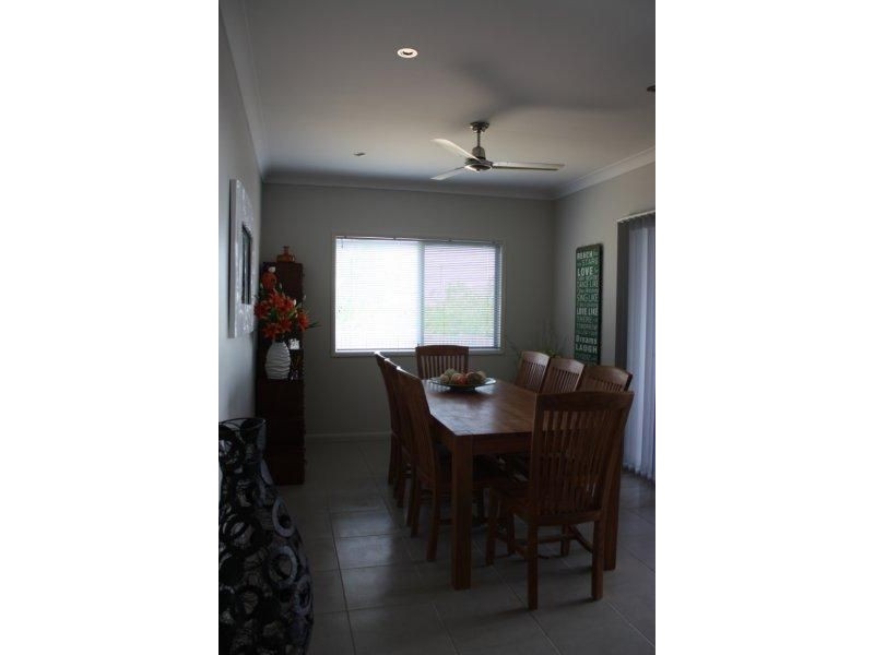 5 Deedes Crescent, Bushland Beach QLD 4818