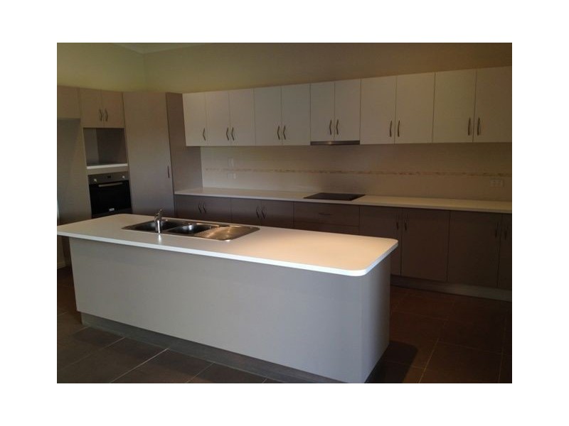 162 Goicoechea Drive, Bushland Beach QLD 4818