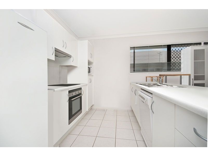 13 Rowley Place, Burdell QLD 4818